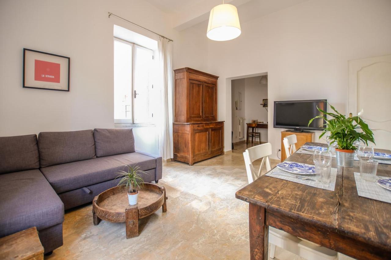 Spacious Apartment With Big Terrace At Colosseum Rom Eksteriør billede