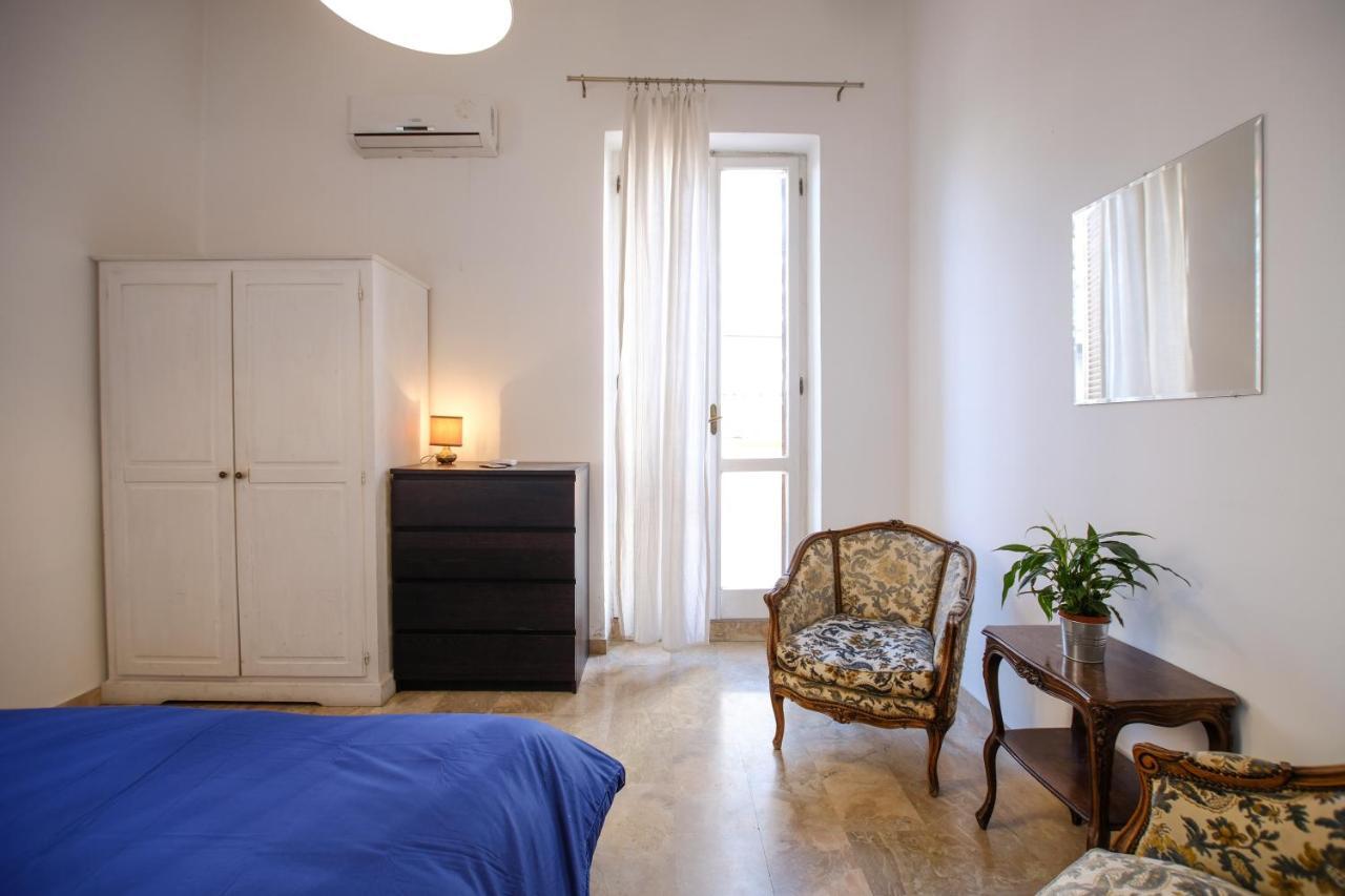 Spacious Apartment With Big Terrace At Colosseum Rom Eksteriør billede