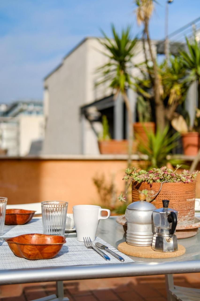 Spacious Apartment With Big Terrace At Colosseum Rom Eksteriør billede